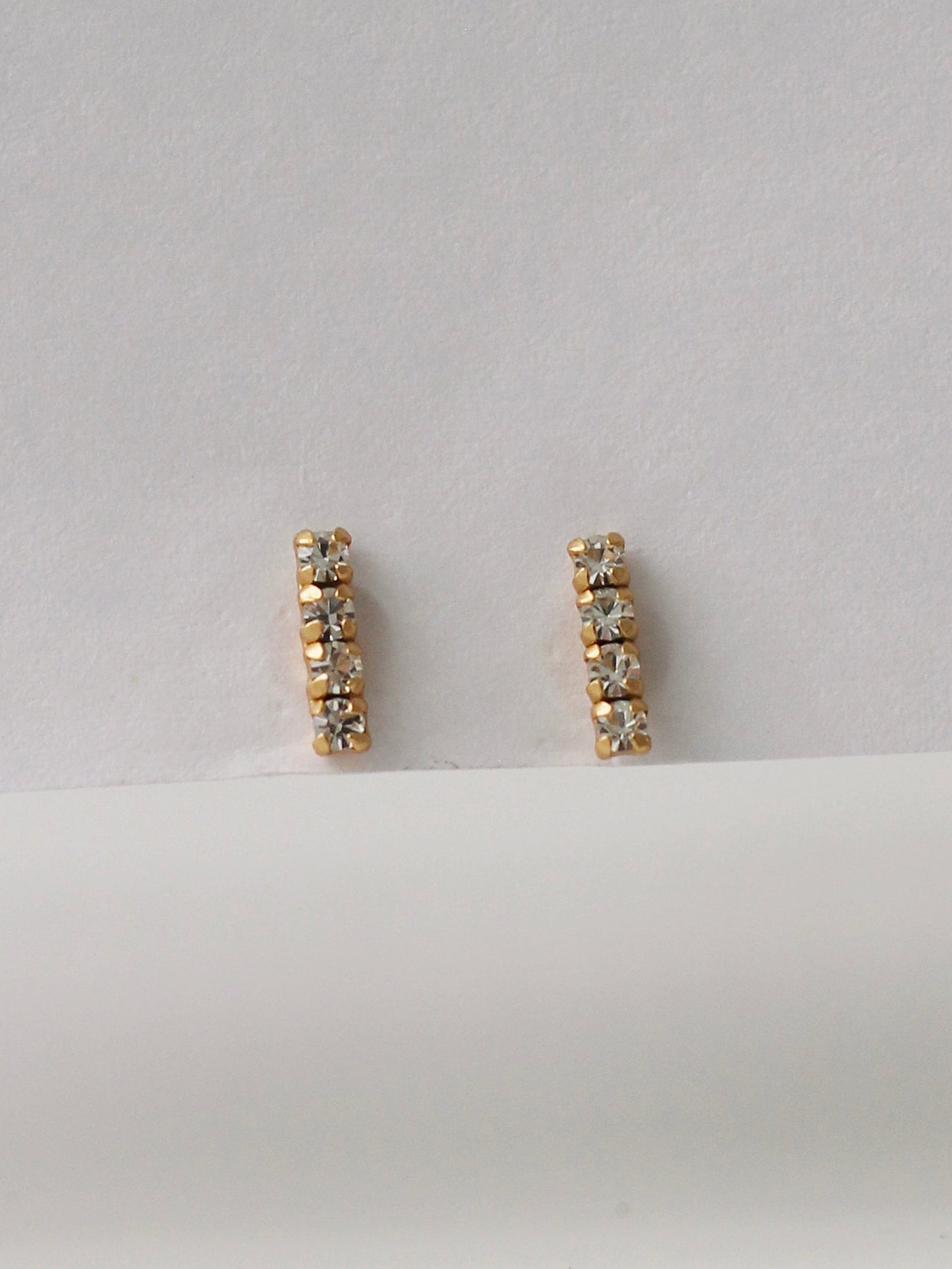Mini bar studs