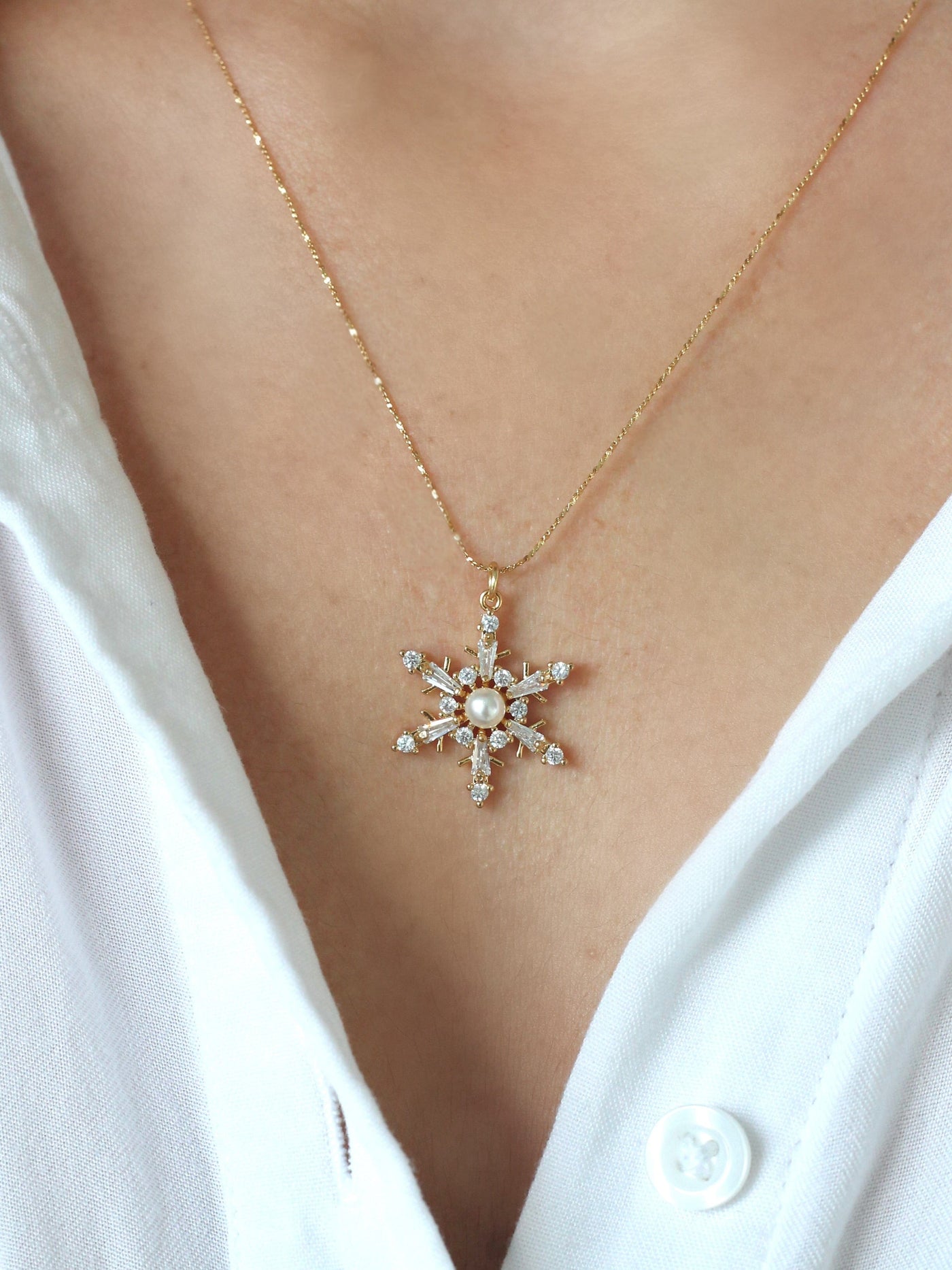 Aurora Snowflake Necklace