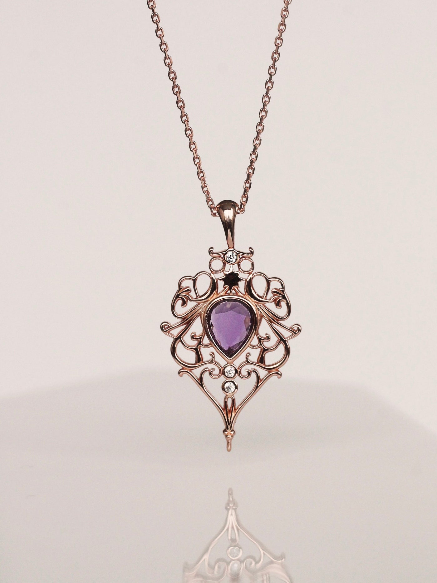 Faeheart pendant necklace