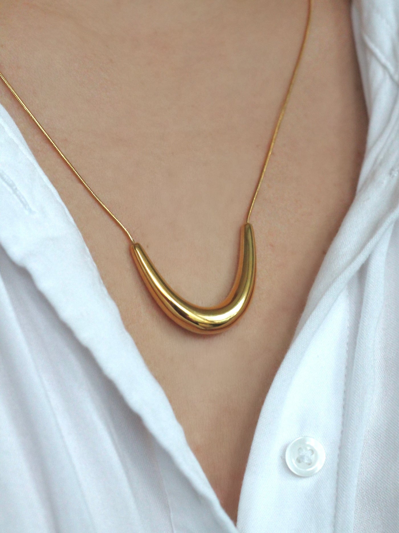 Gilded Arc Necklace