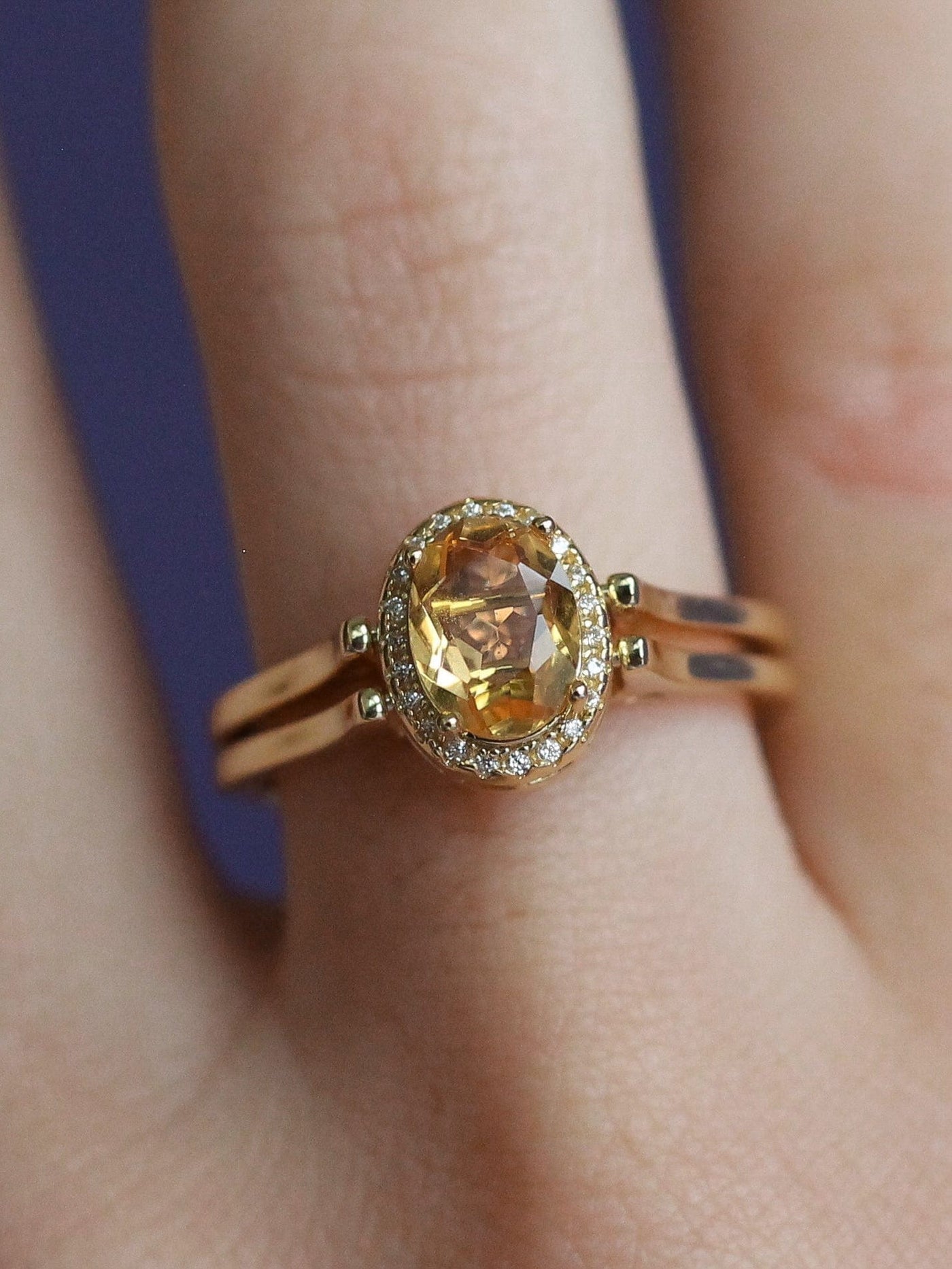 Positivity ring (reversible gemstone)