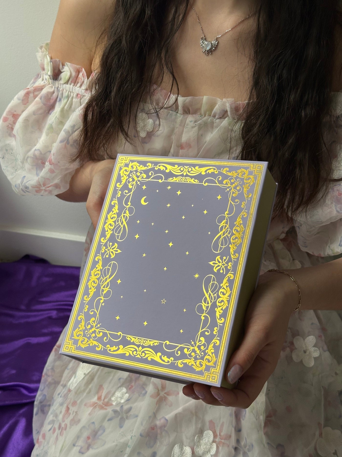 The Enchanted Gift Box: 6 Days of Serendipity (limited edition)